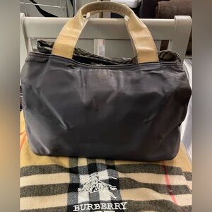 Burberry Black and Tan Interior Detail